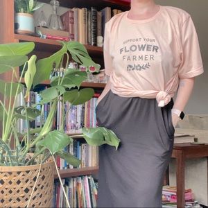 Blush T-shirt Support your flower farmer